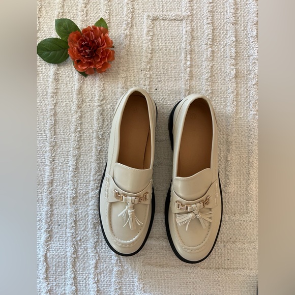 ZBY Cream Loafers Slip On Shoes- Size 11 - Picture 6 of 6